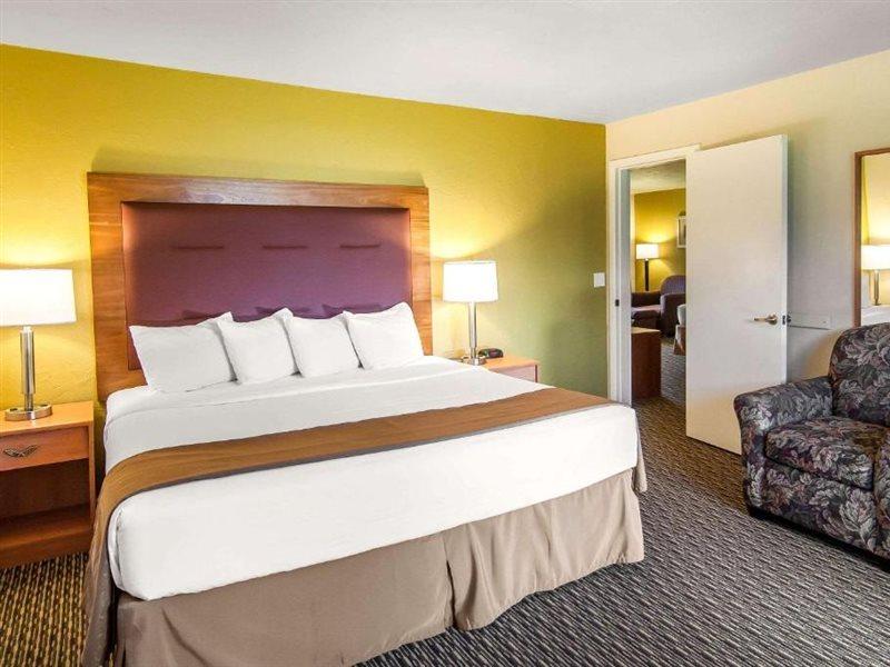 Quality Inn & Suites At Coos Bay North Bend Exterior foto