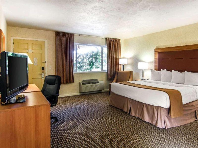 Quality Inn & Suites At Coos Bay North Bend Exterior foto
