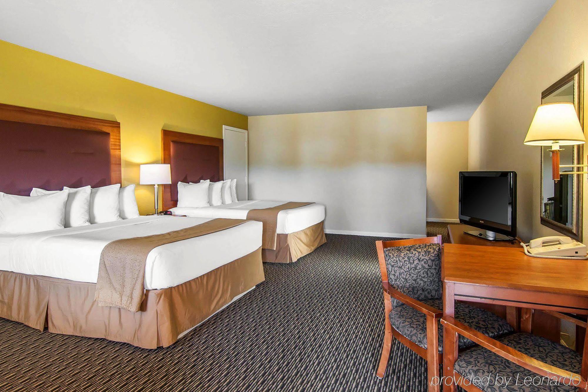 Quality Inn & Suites At Coos Bay North Bend Exterior foto